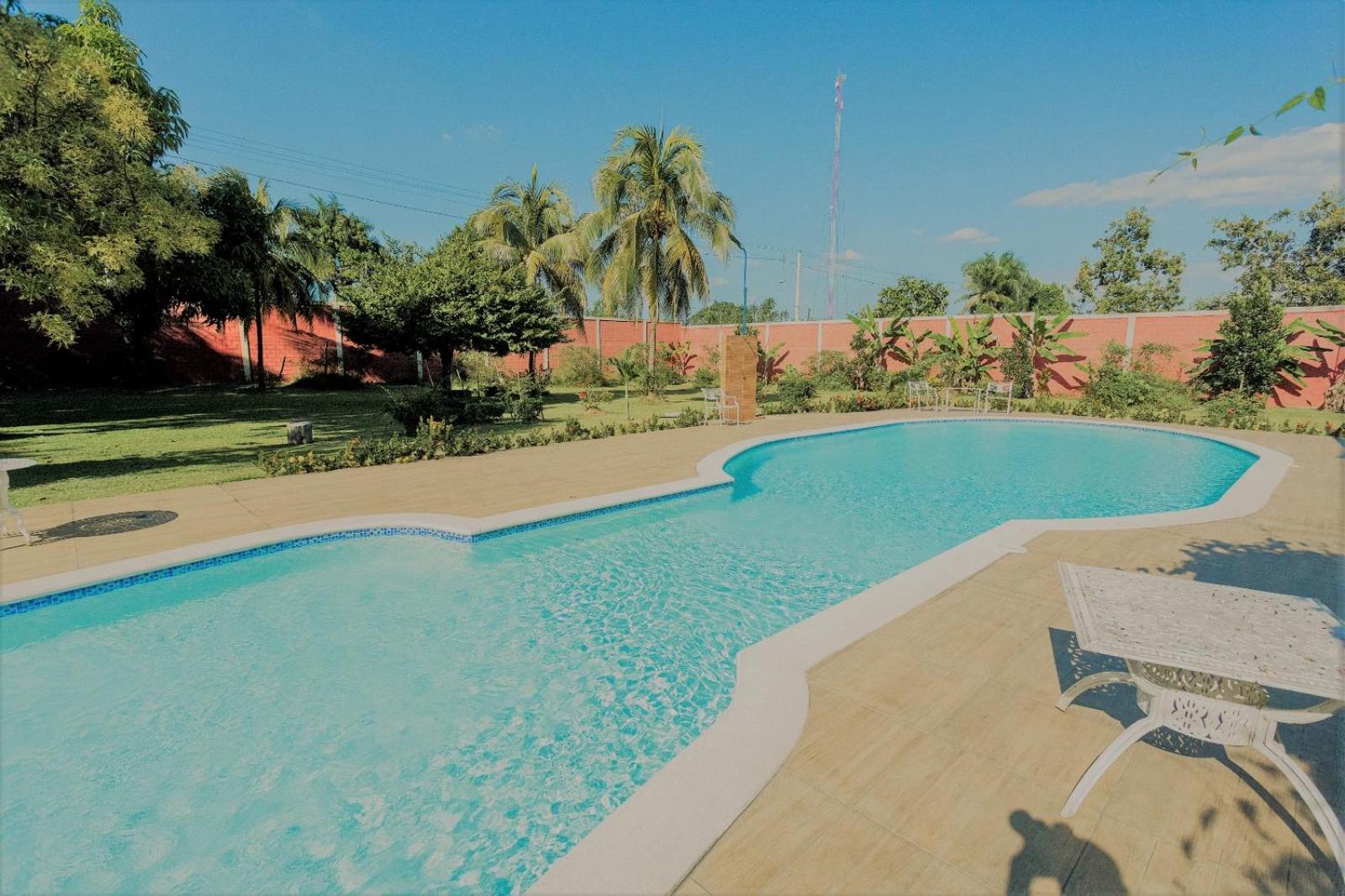 Guacamayos Hotel Bonao Buitenkant foto