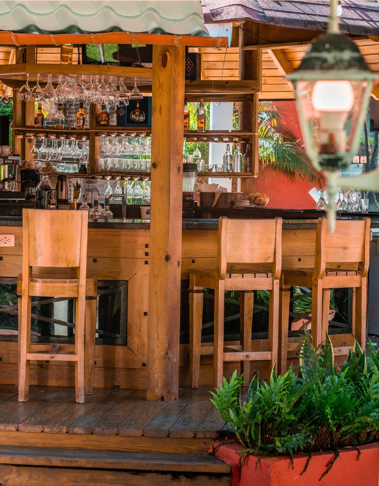 Guacamayos Hotel Bonao Buitenkant foto